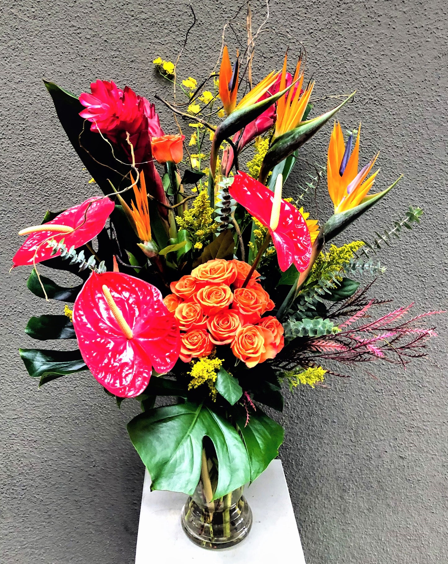 TVA-01 Tropical Vase