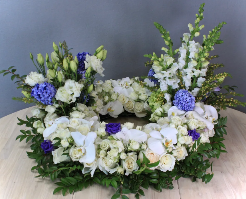 UCA-02 Urn Arrangement