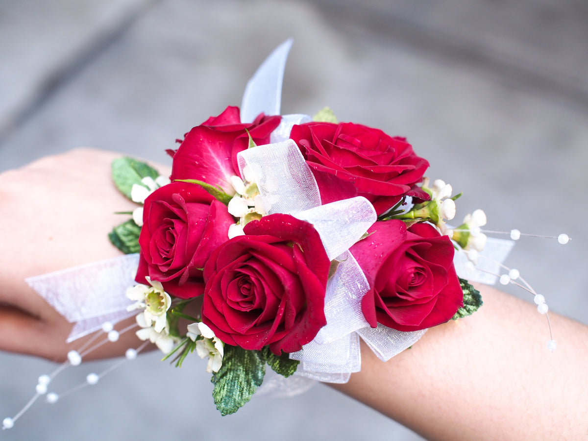 Corsage with Red Mini Roses – De Young Flowers
