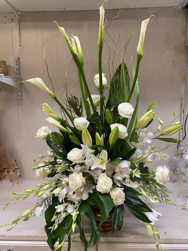 DST-3251 Calla Lily Sitting