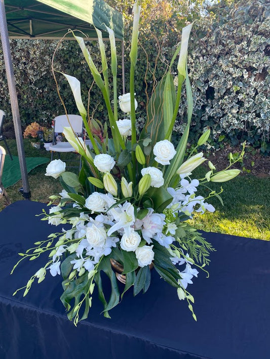 DST-3251 Calla Lily Sitting