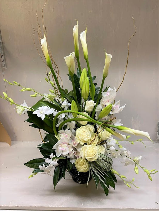 DST-3252 Calla Lily Sitting