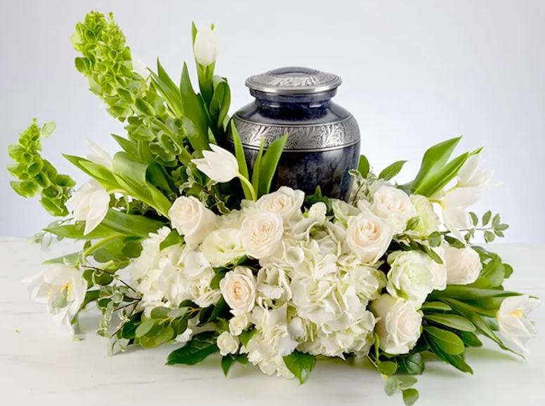 UCA-04 Urn Arrangement